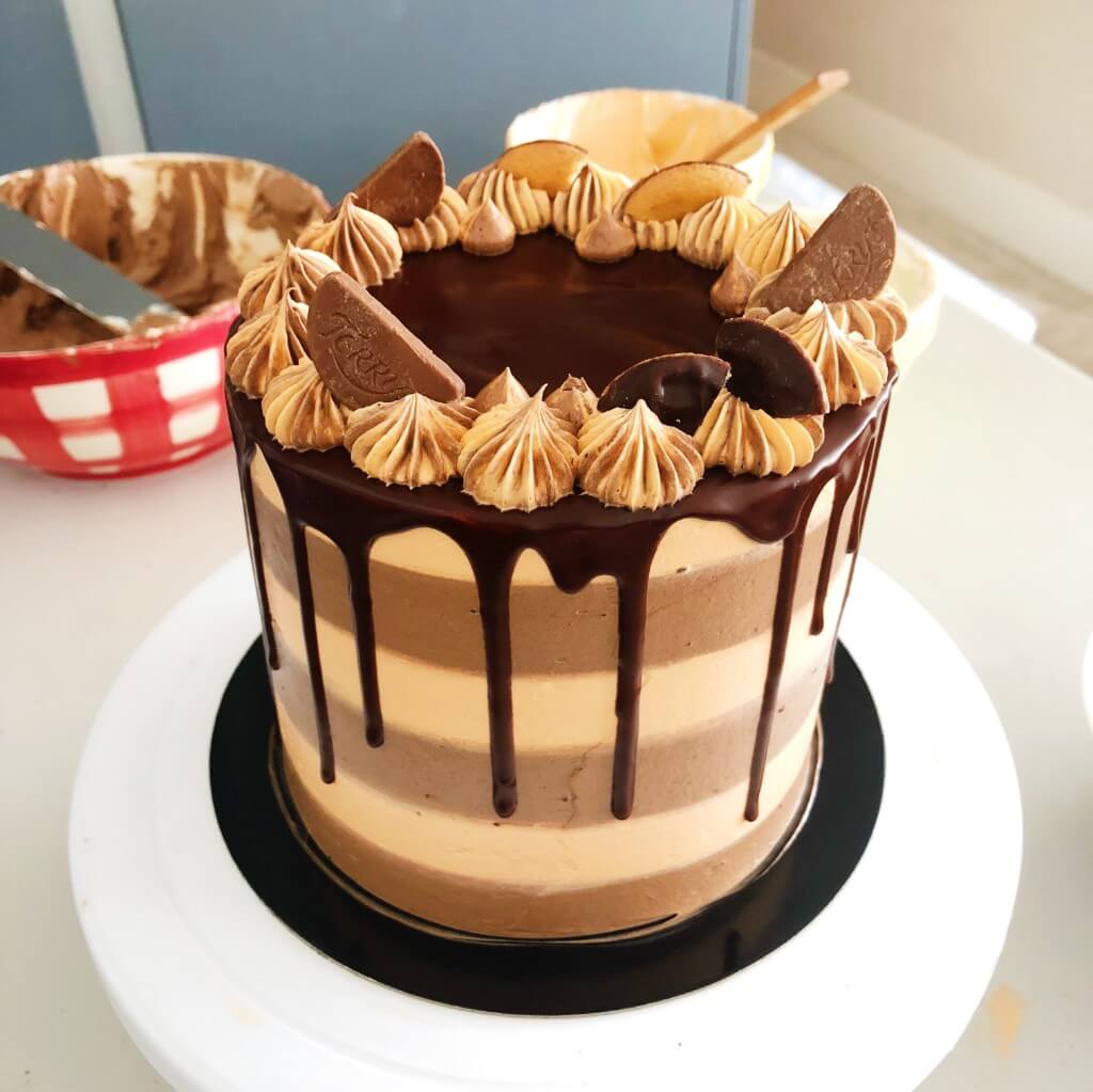 Delicious Chocolate Orange Drip Cake Recipe