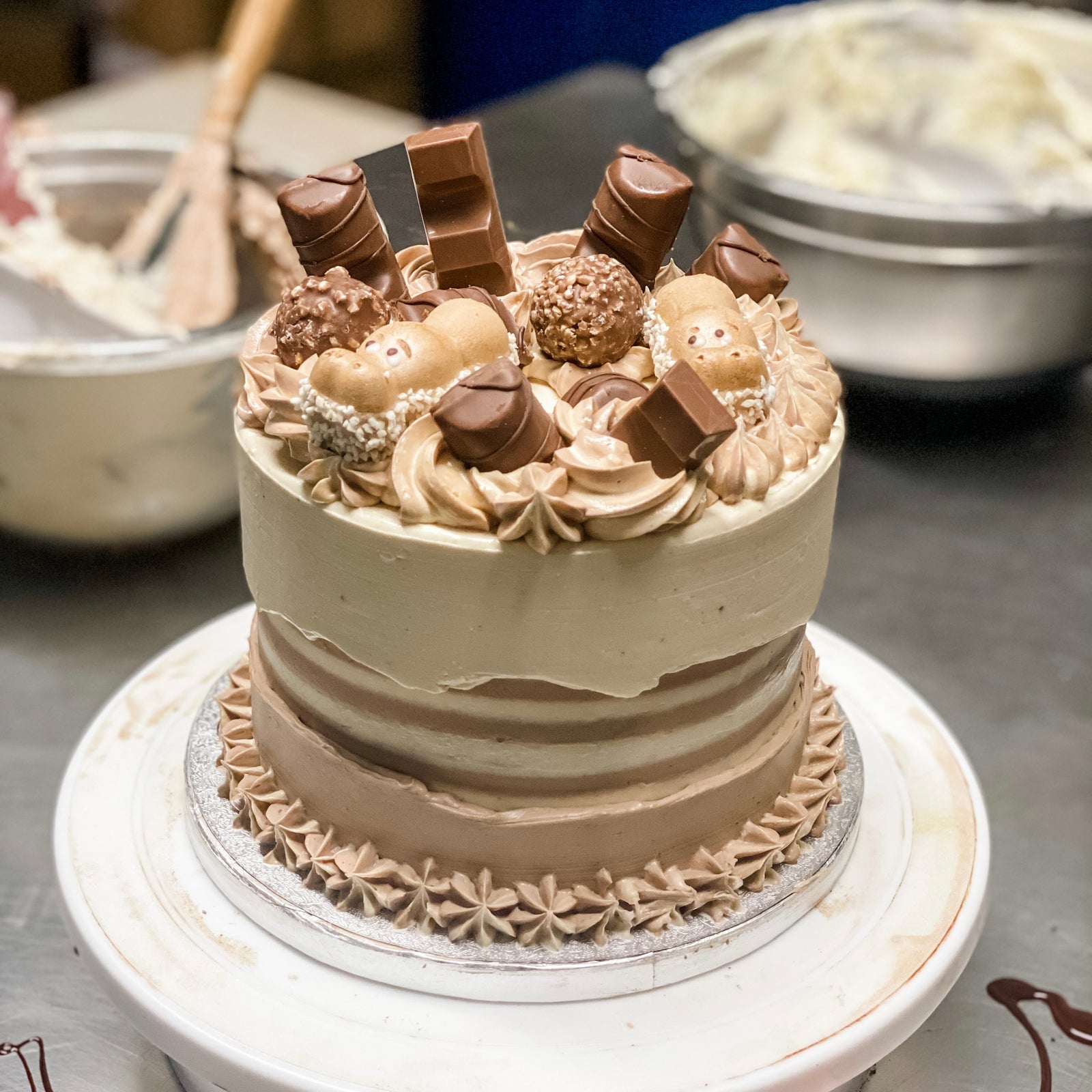 Kinder Bueno Nutella Cake | London