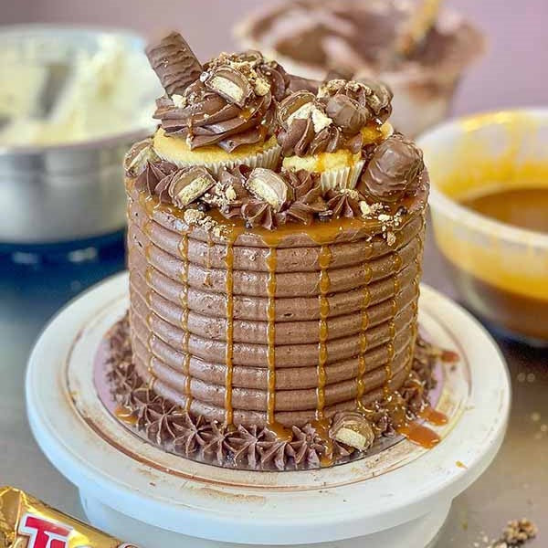 Twix Cake London Square