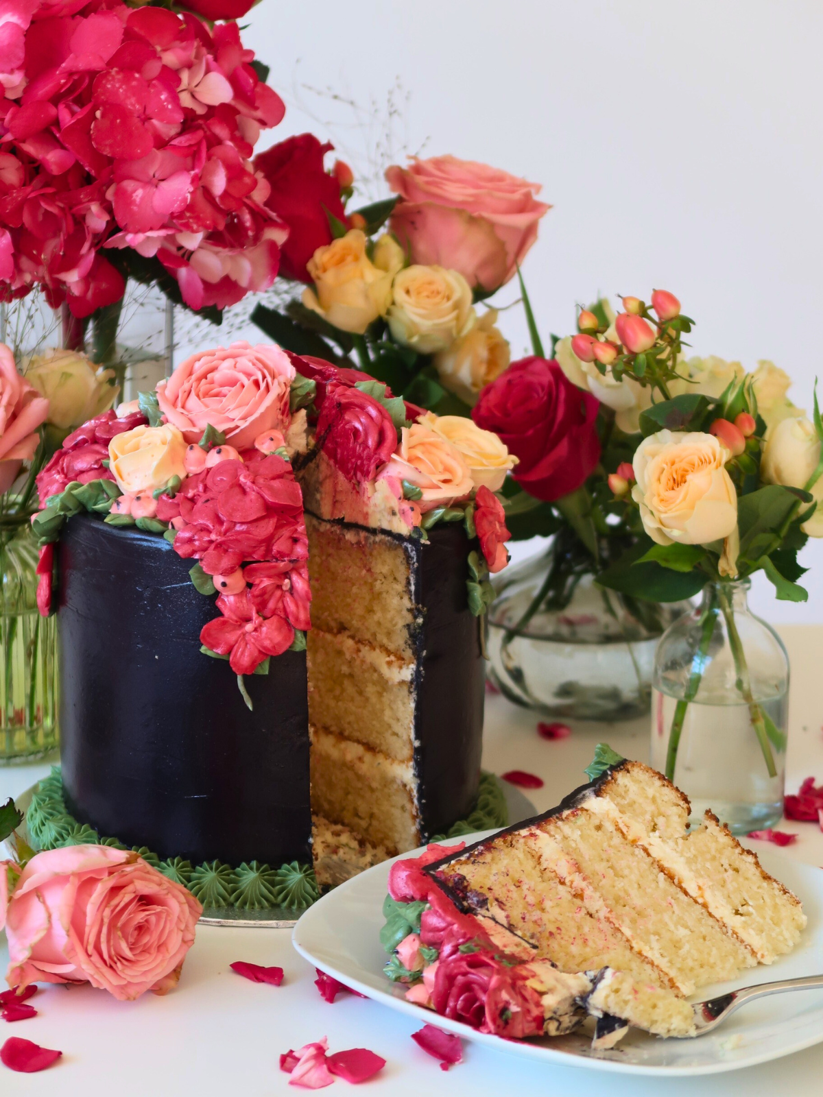Black Hatbox Buttercream Bloom Cake delivered in London Surrey
