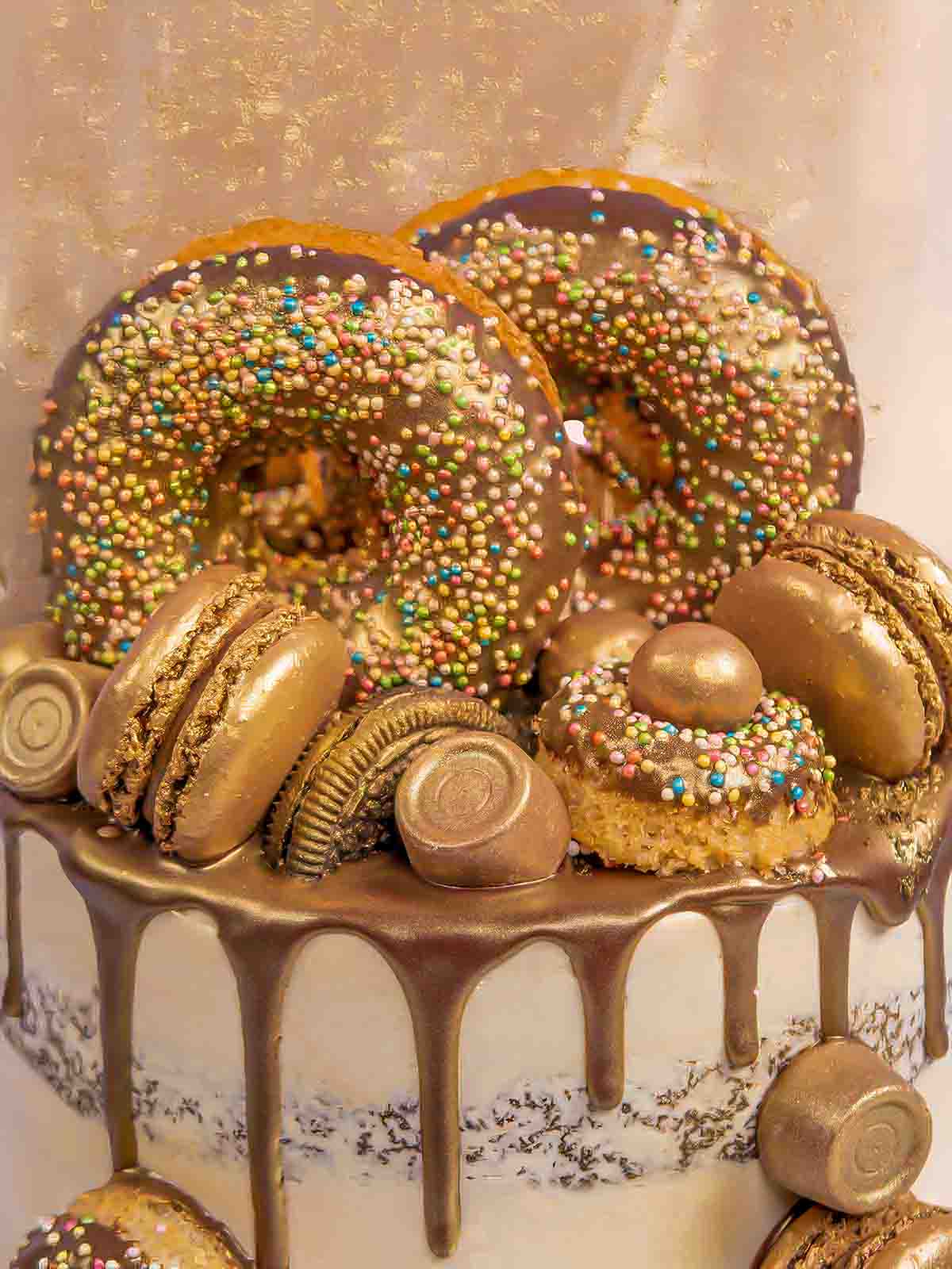 Ghetto-Riche Salted Caramel Chocolate Cake
