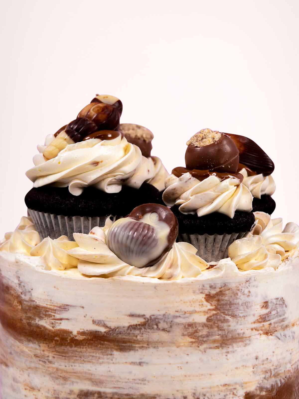 Hazelnut Praline Deluxe Cake Near Me