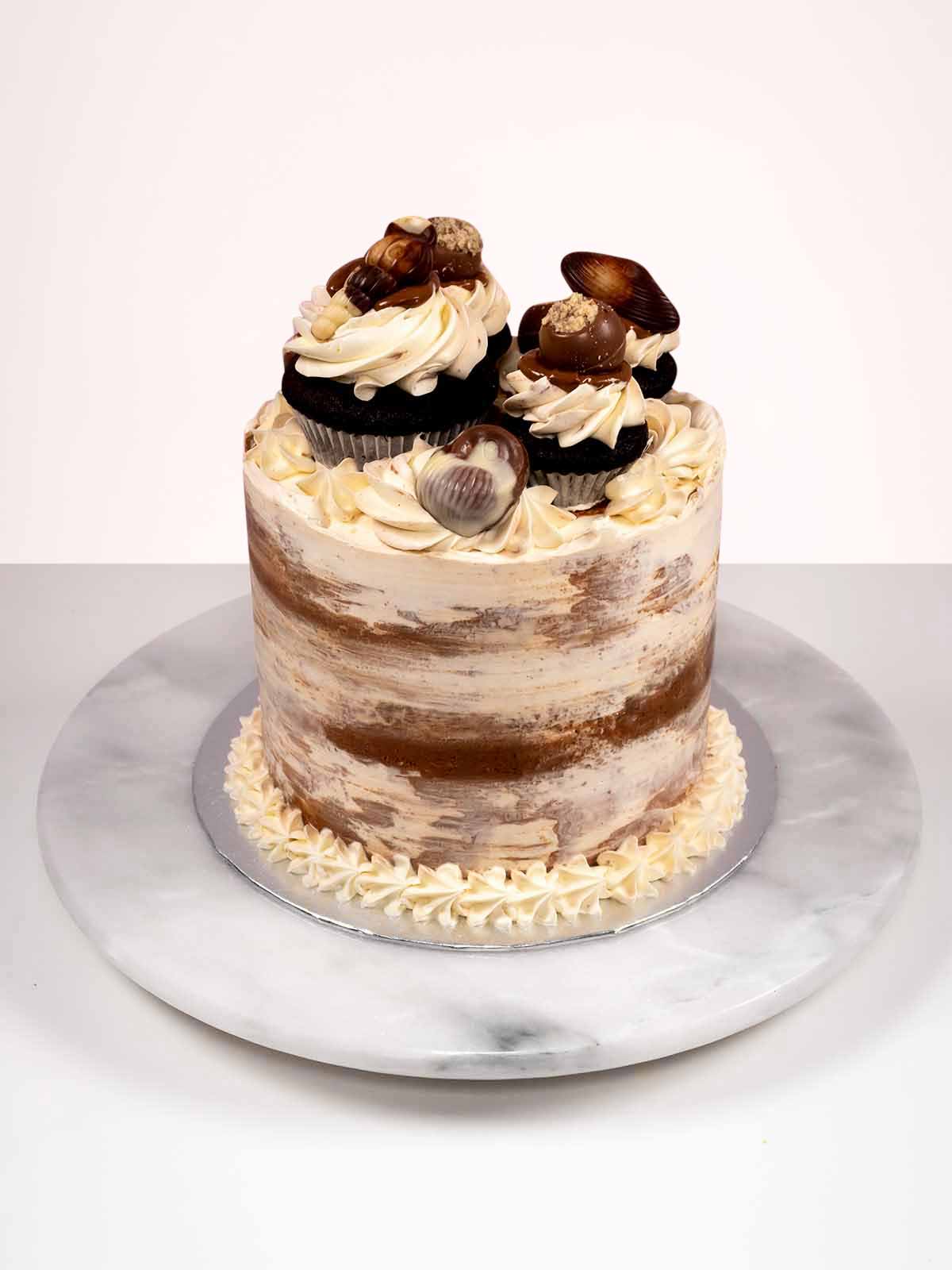 Hazelnut Praline Deluxe Cake to Buy