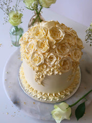 Ivory Roses Buttercream Best Wedding Cake delivery London Surrey