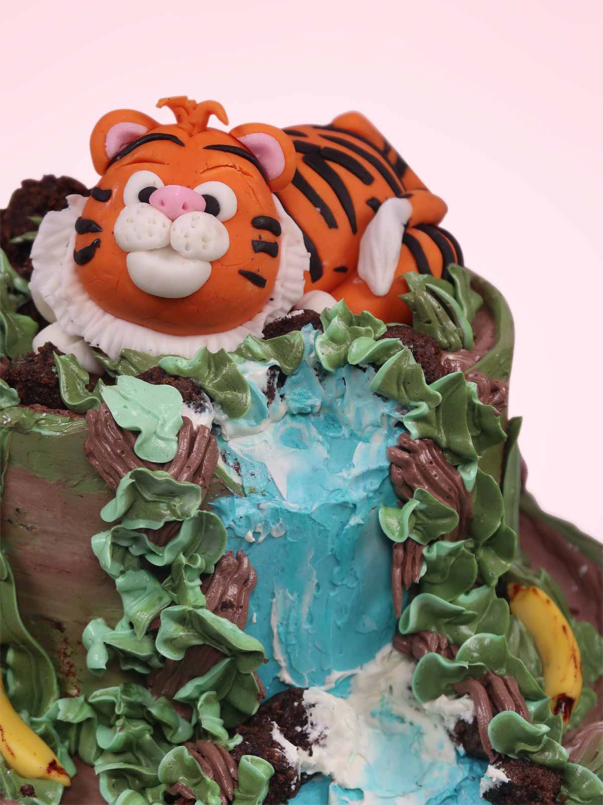 Jungle Animal Cakescape Cake