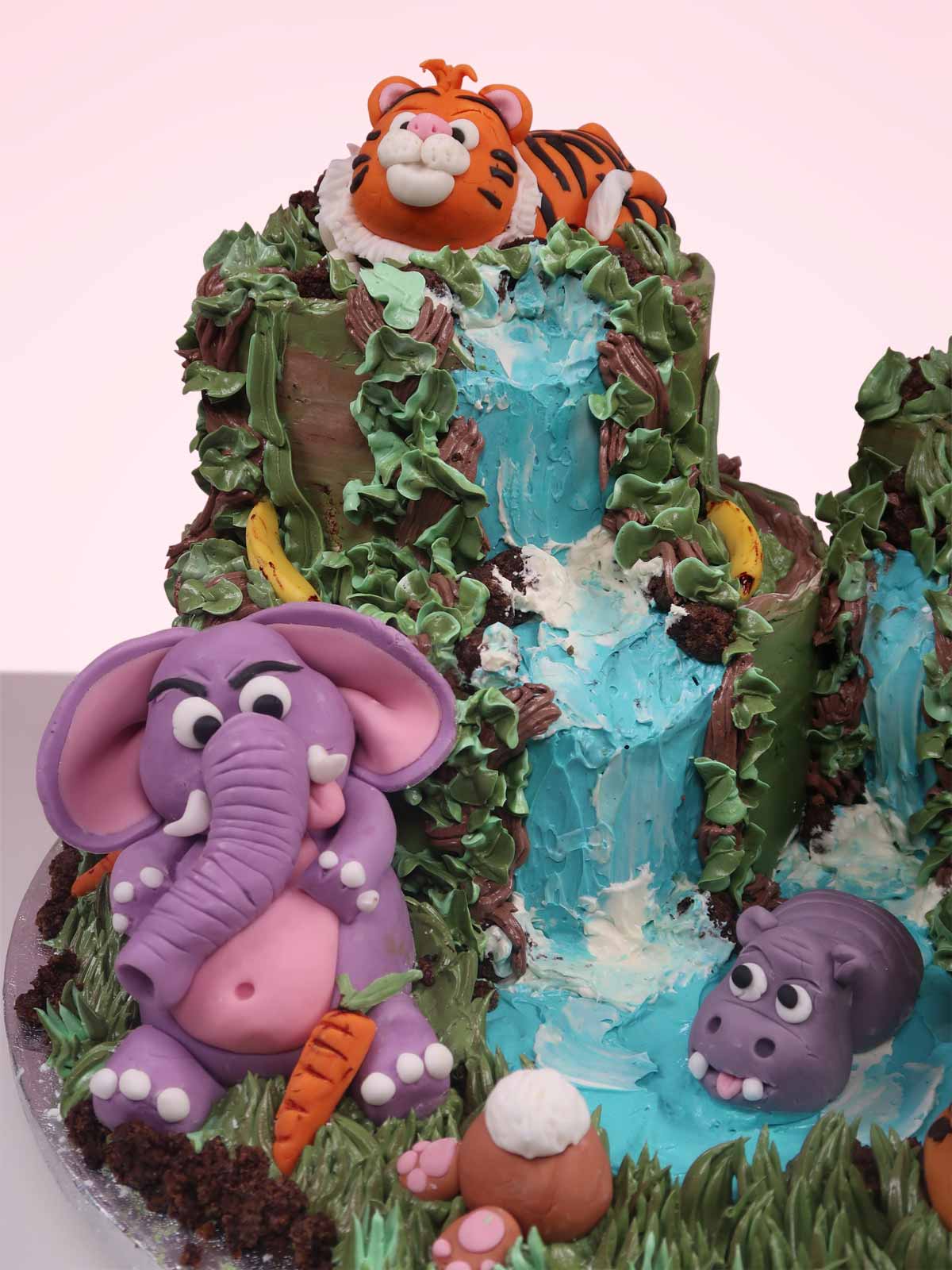 Jungle Animal Cakescape Cake to Buy