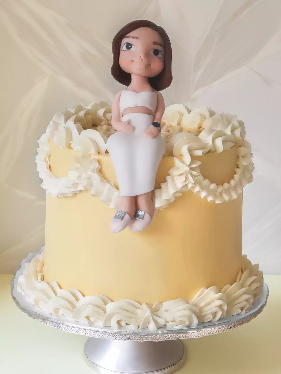 Custom birthday figurine cake for London and Surrey delivery