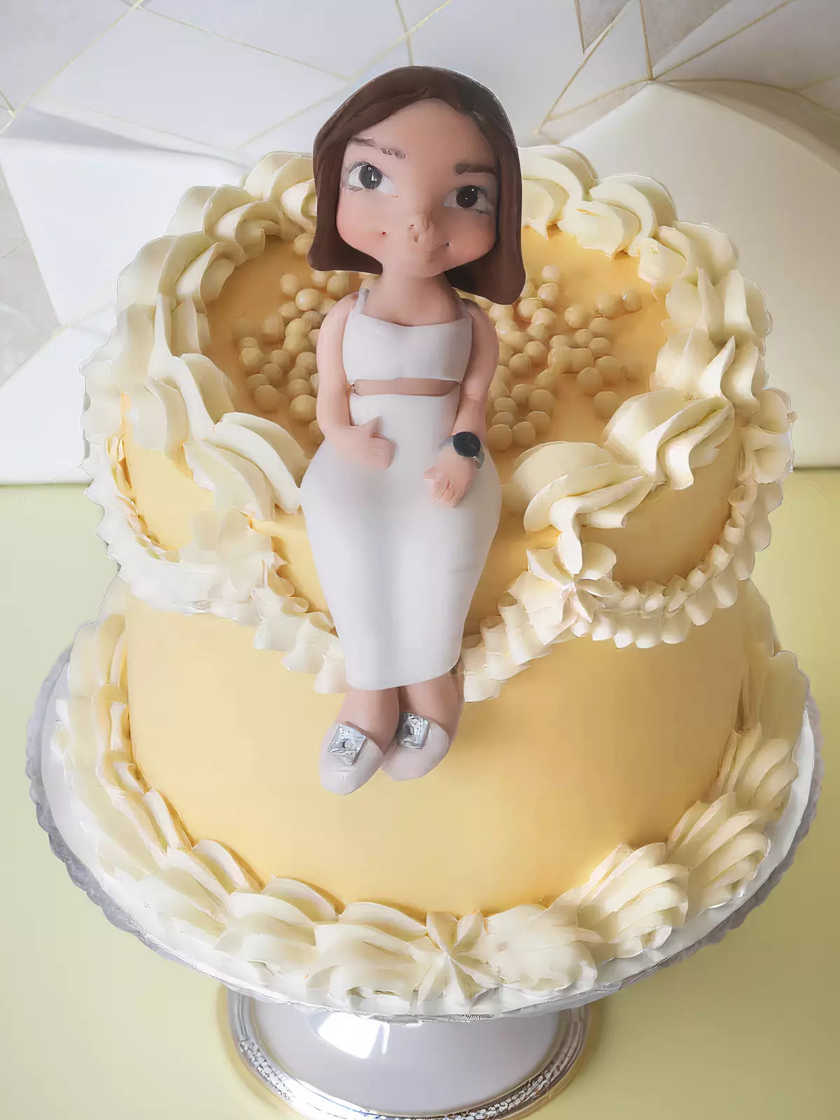 Custom birthday figurine cake for London and Surrey delivery