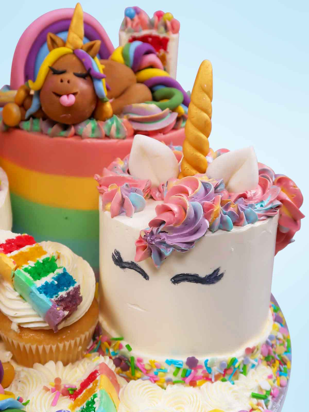 Unicorns &amp; Rainbows Cakescape Cake Surrey