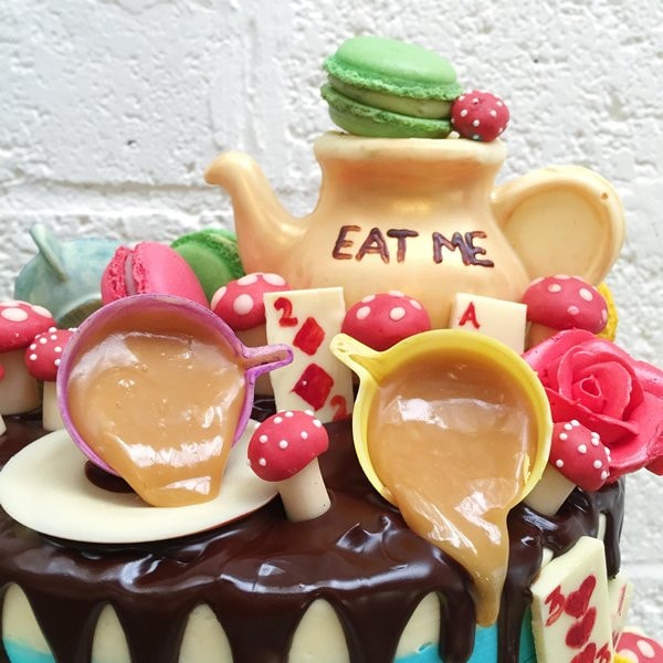 Alice in Wonderland Wedding Cake